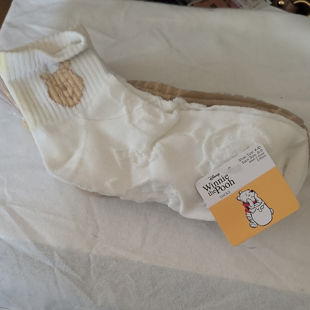 Bundle Of 5 Pairs Of Winnie The Pooh Socks